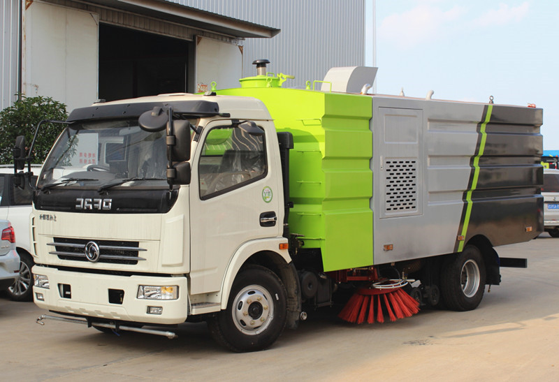 東風(fēng)多利卡5+5方洗掃車