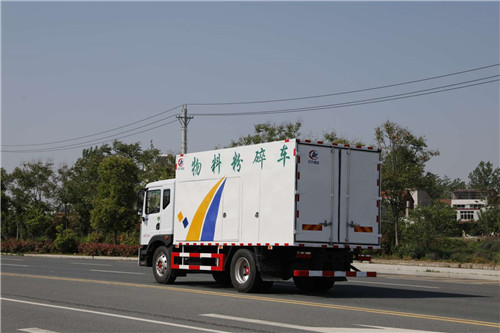 東風(fēng)多利卡D9物料粉碎車