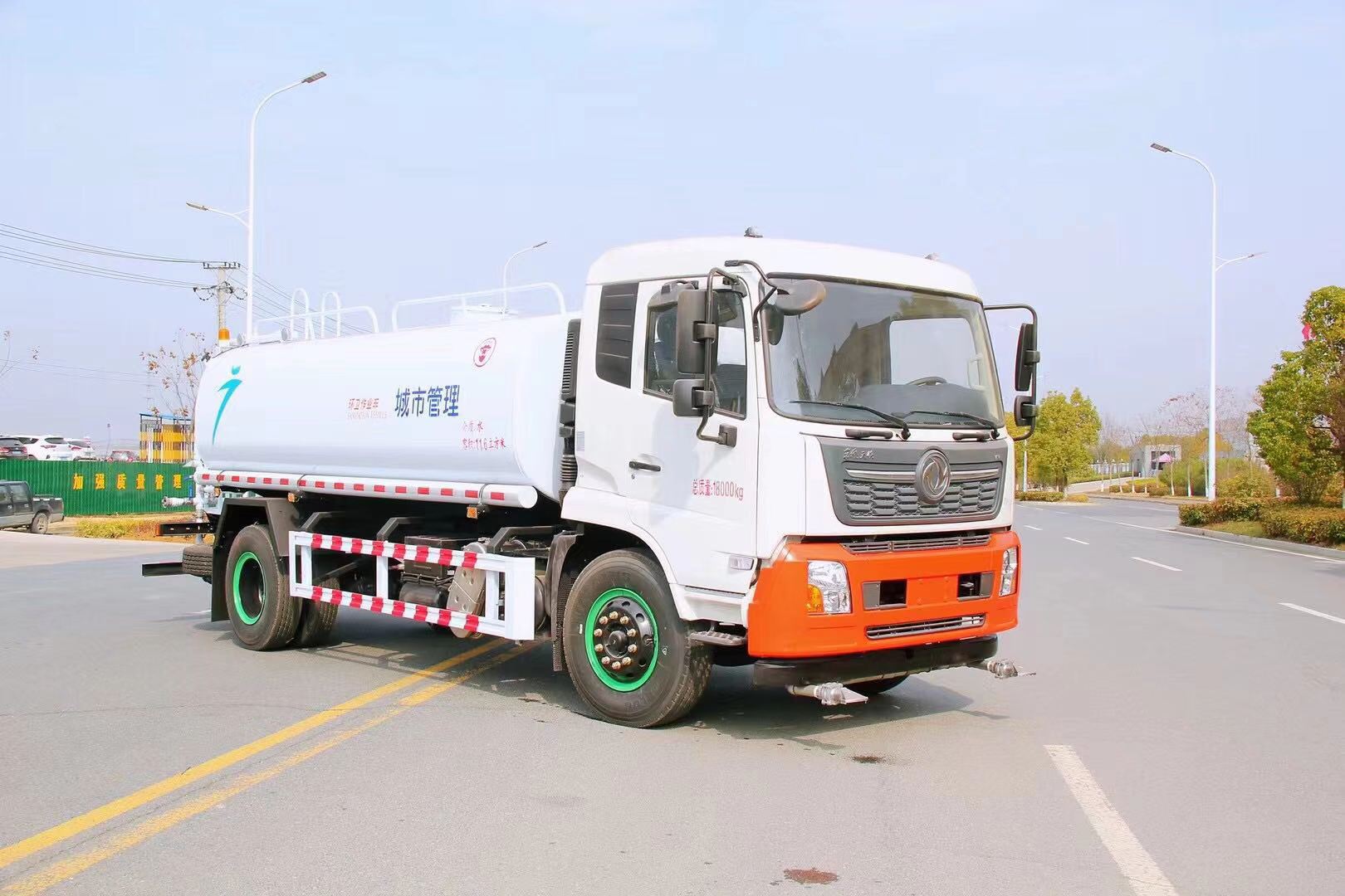 東風(fēng)天錦15方灑水車