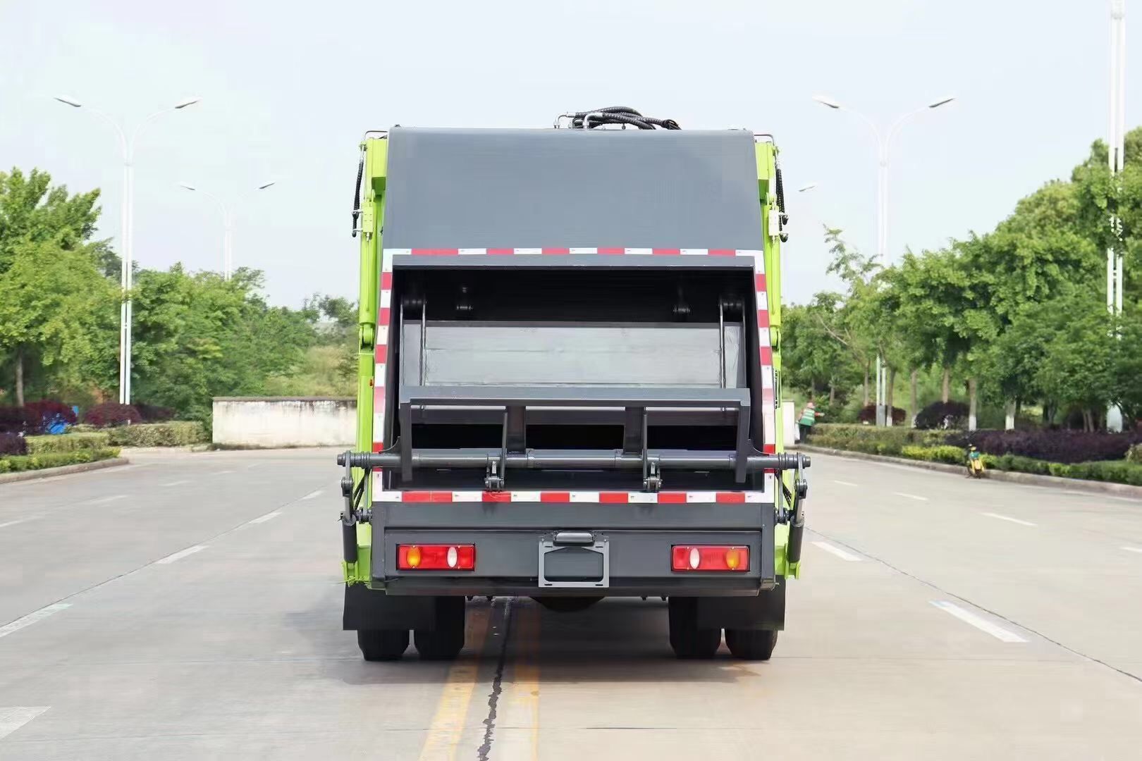 東風天錦VR壓縮式垃圾車12-14立方