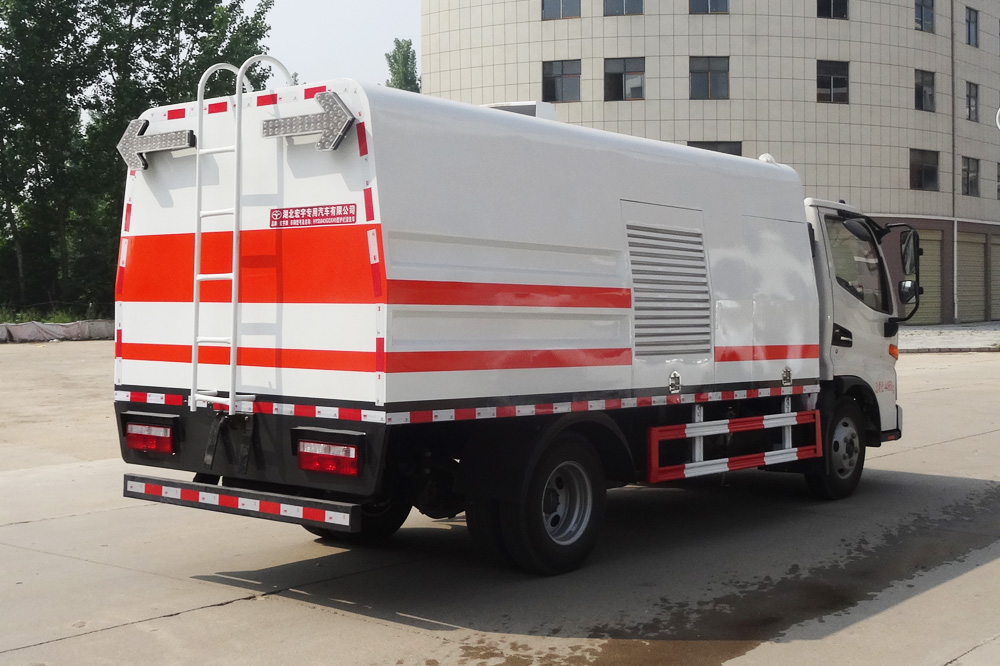 江淮駿鈴V3護(hù)欄清洗車(chē)