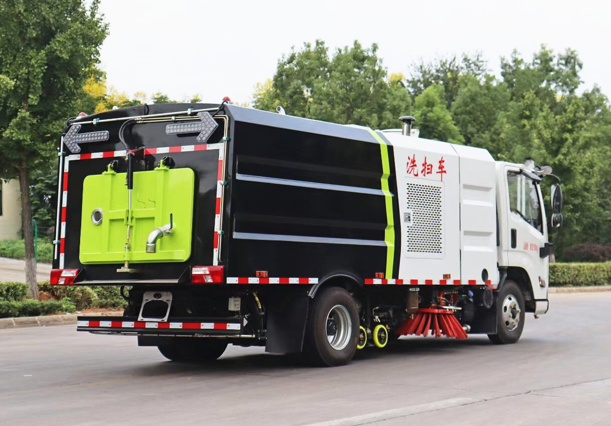 江鈴凱銳洗掃車5+4方 江鈴凱銳洗掃車5+4方