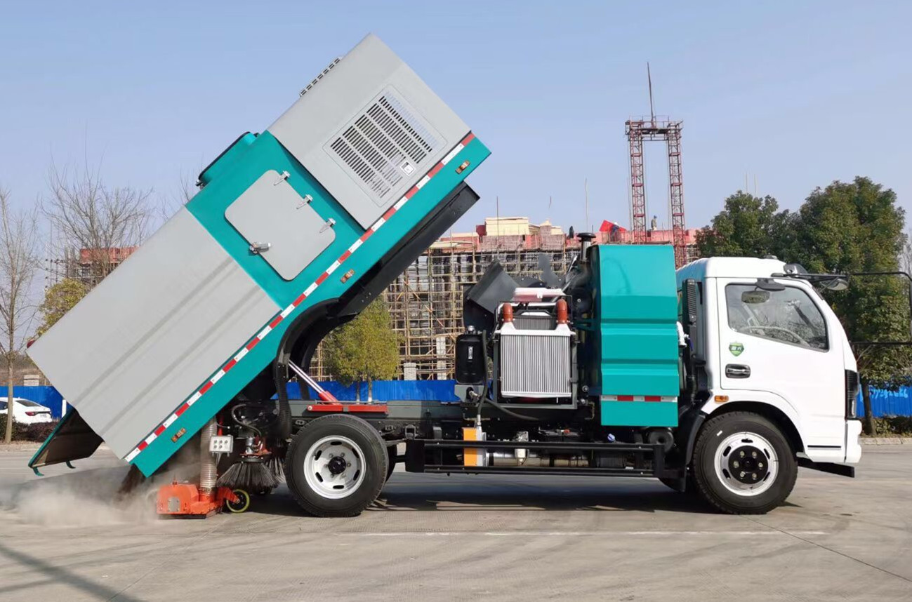 東風(fēng)福瑞卡后置吸塵車(chē)1.5+5方