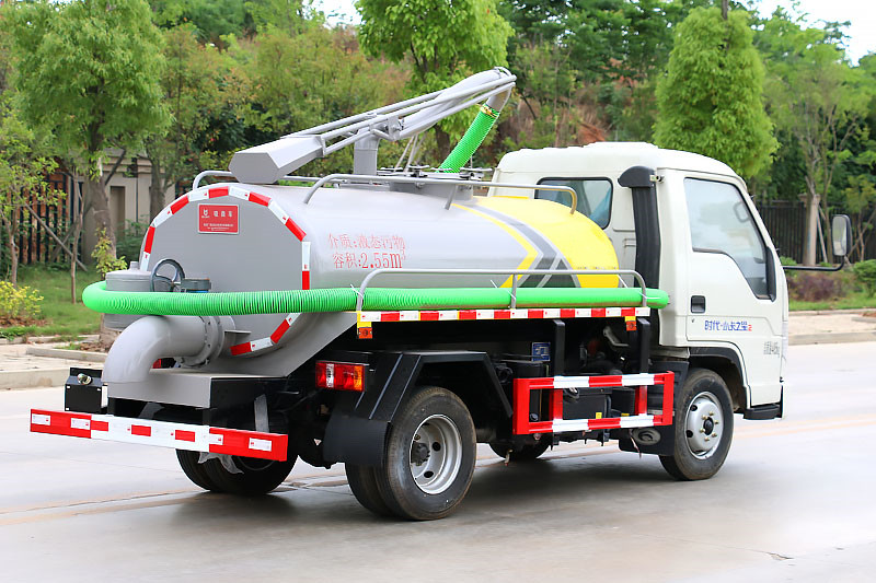 福田時(shí)代小卡之星吸糞車2.5方