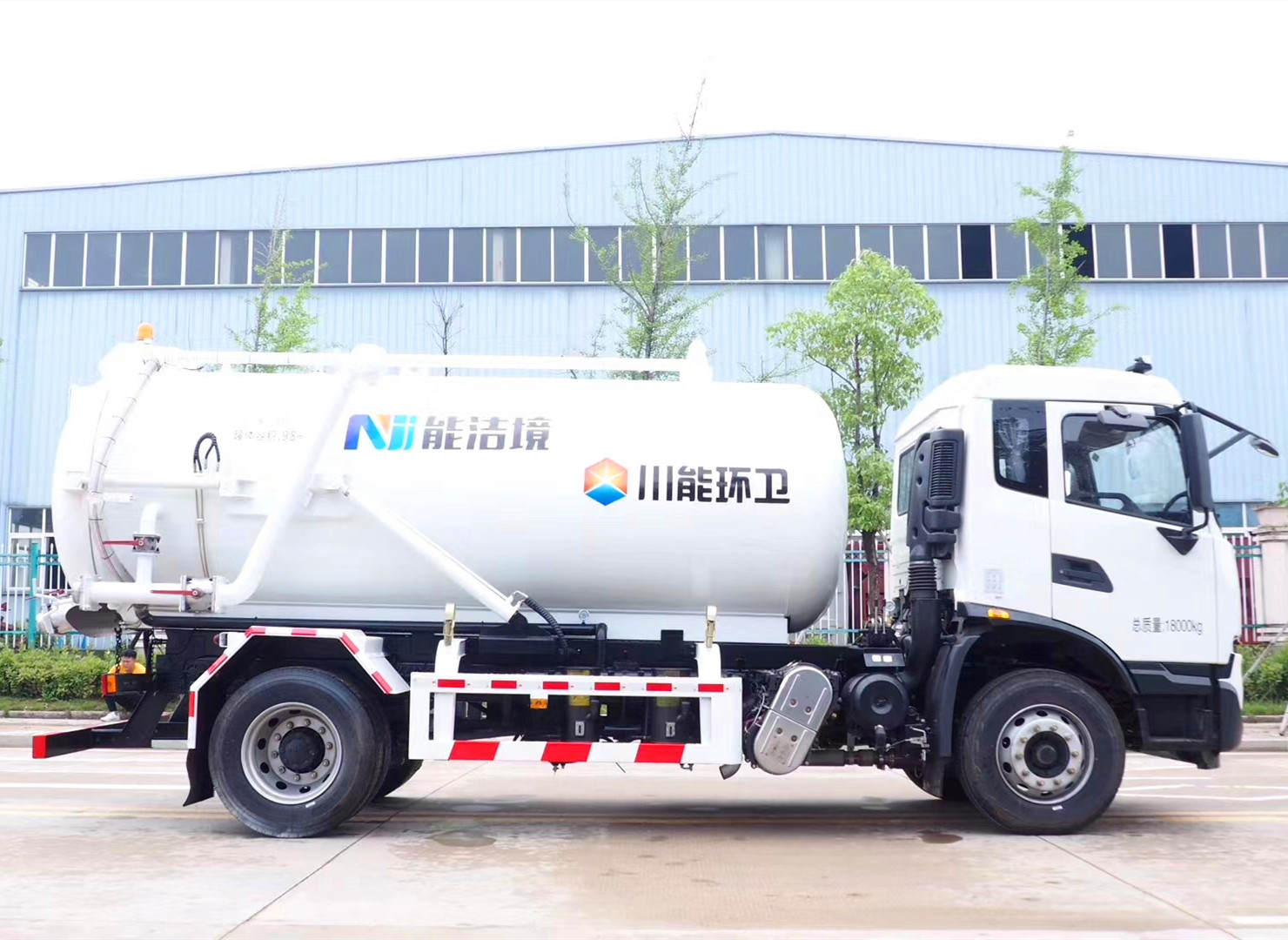 東風(fēng)天錦KR吸污車12方