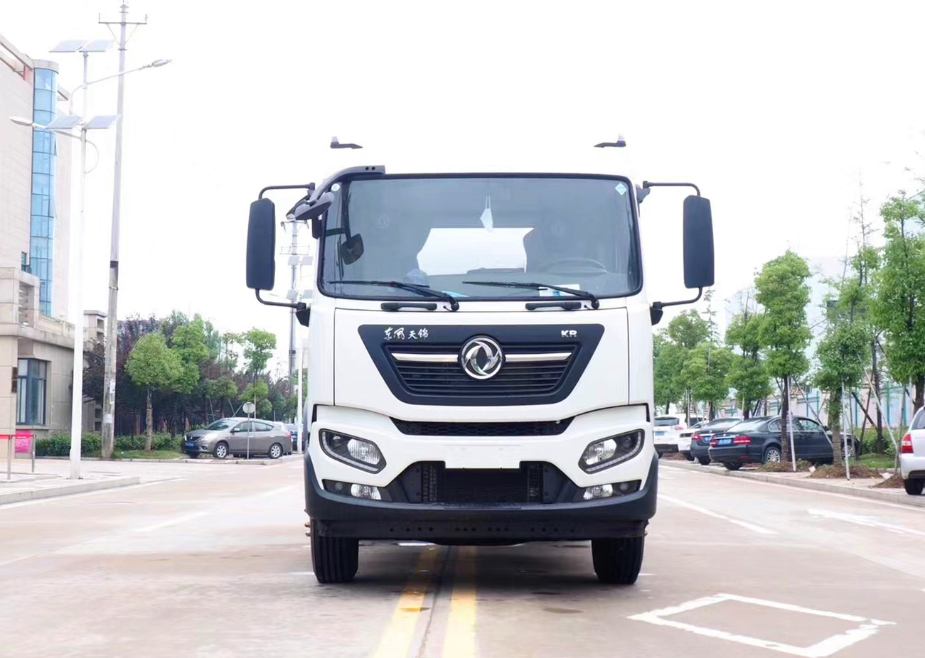 東風(fēng)天錦KR吸污車12方