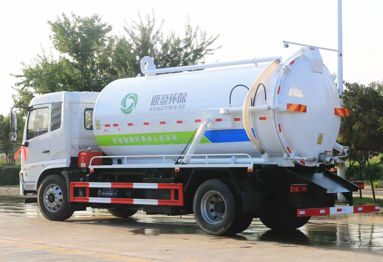 東風(fēng)天錦吸污車14方