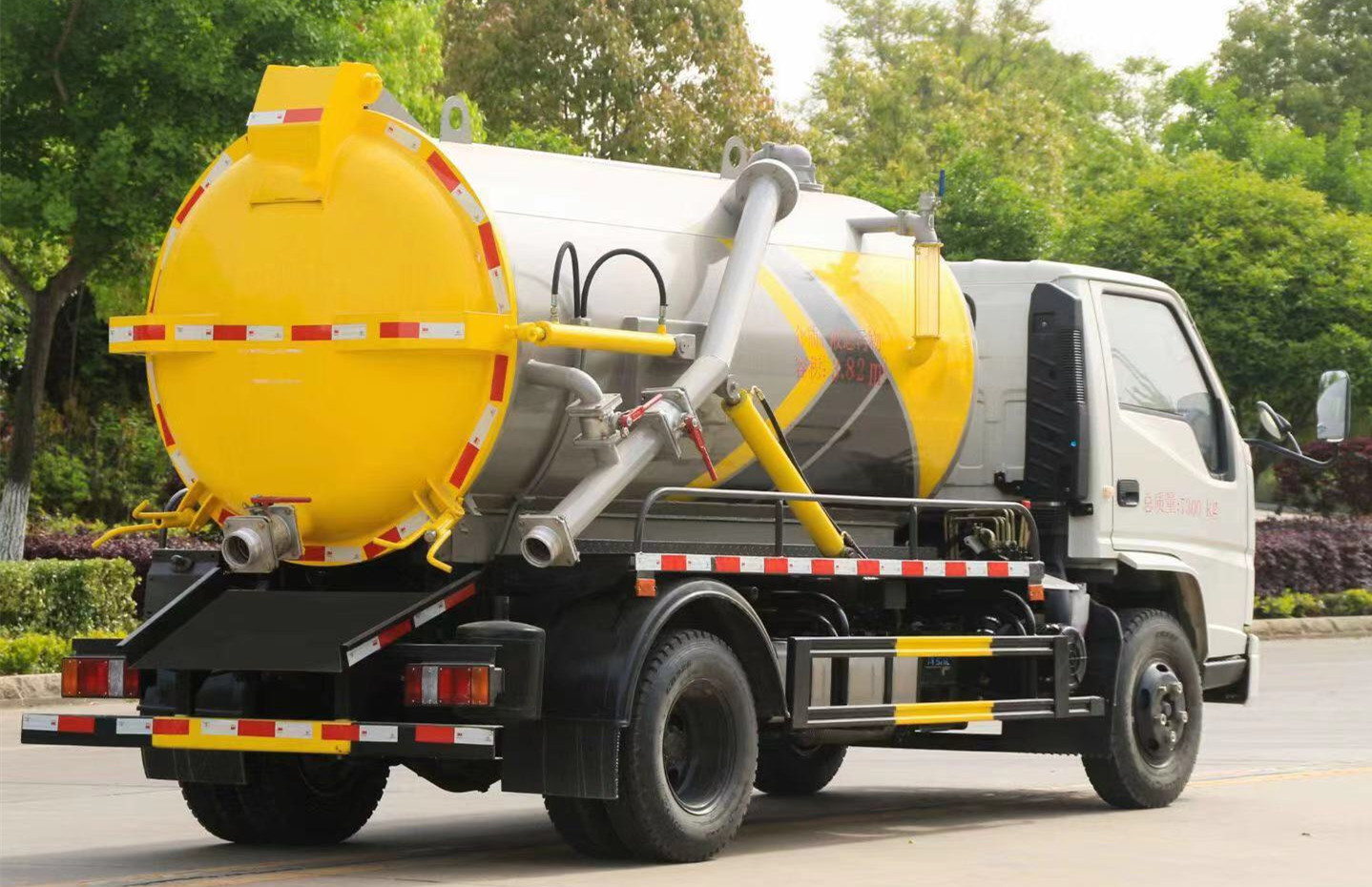 江鈴順達(dá)吸污車4方