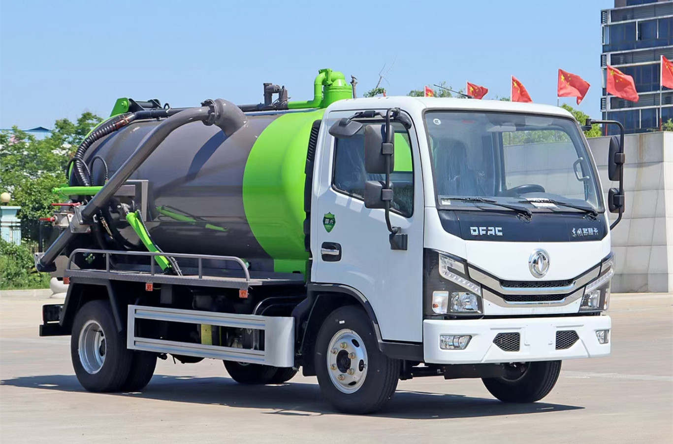 東風(fēng)多利卡D6吸污車4.5方