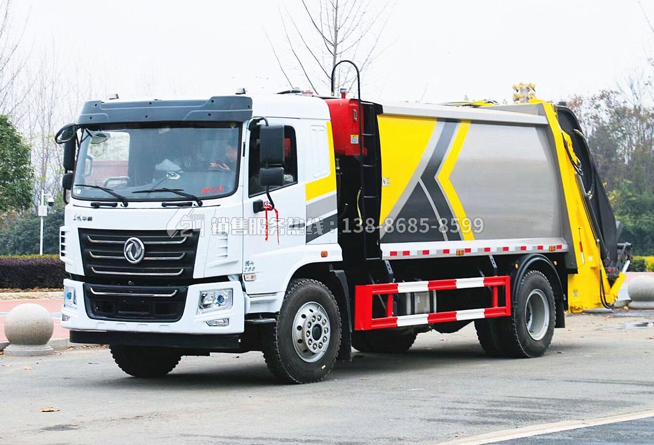 東風華神壓縮垃圾車12方