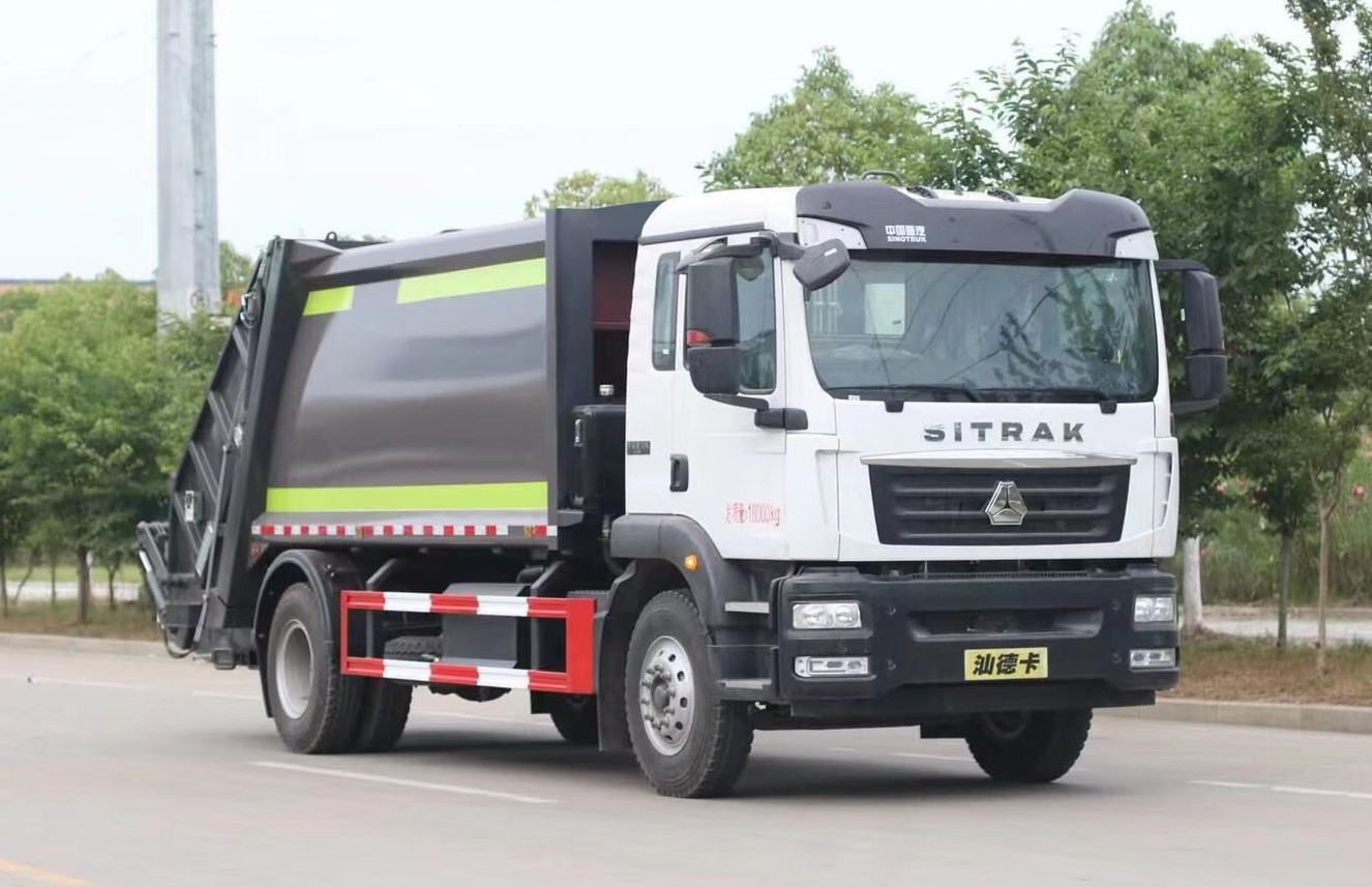 重汽汕德卡14方壓縮式垃圾車