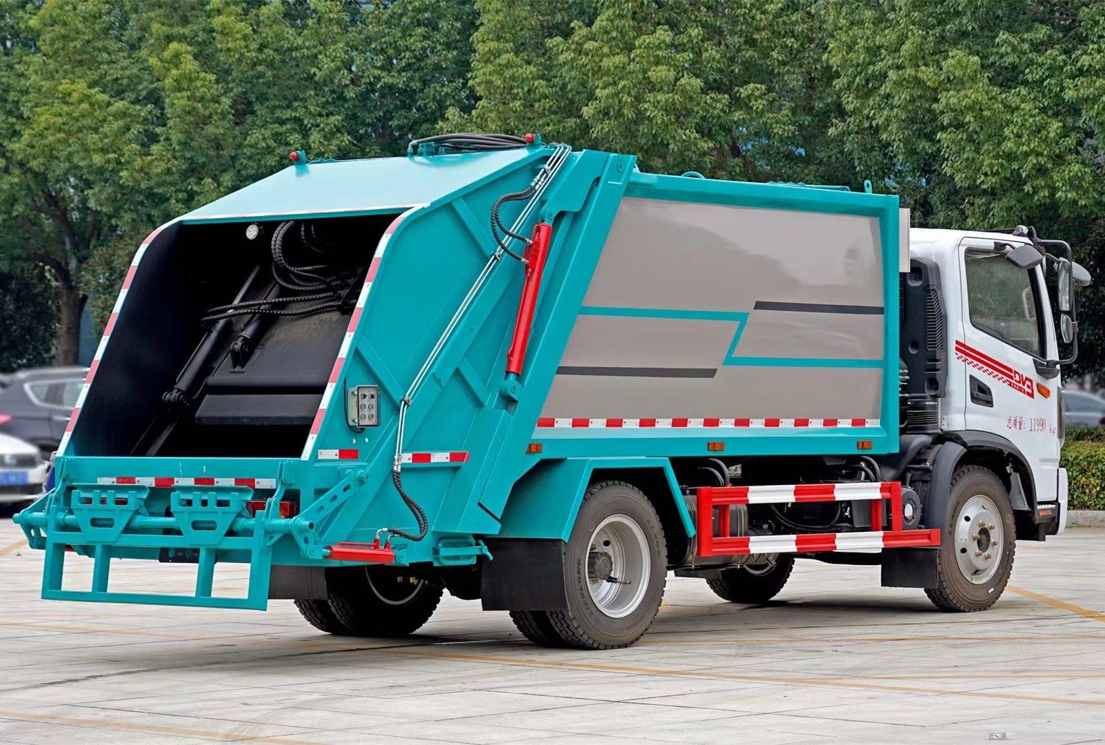 東風(fēng)華神DV3壓縮垃圾車9方