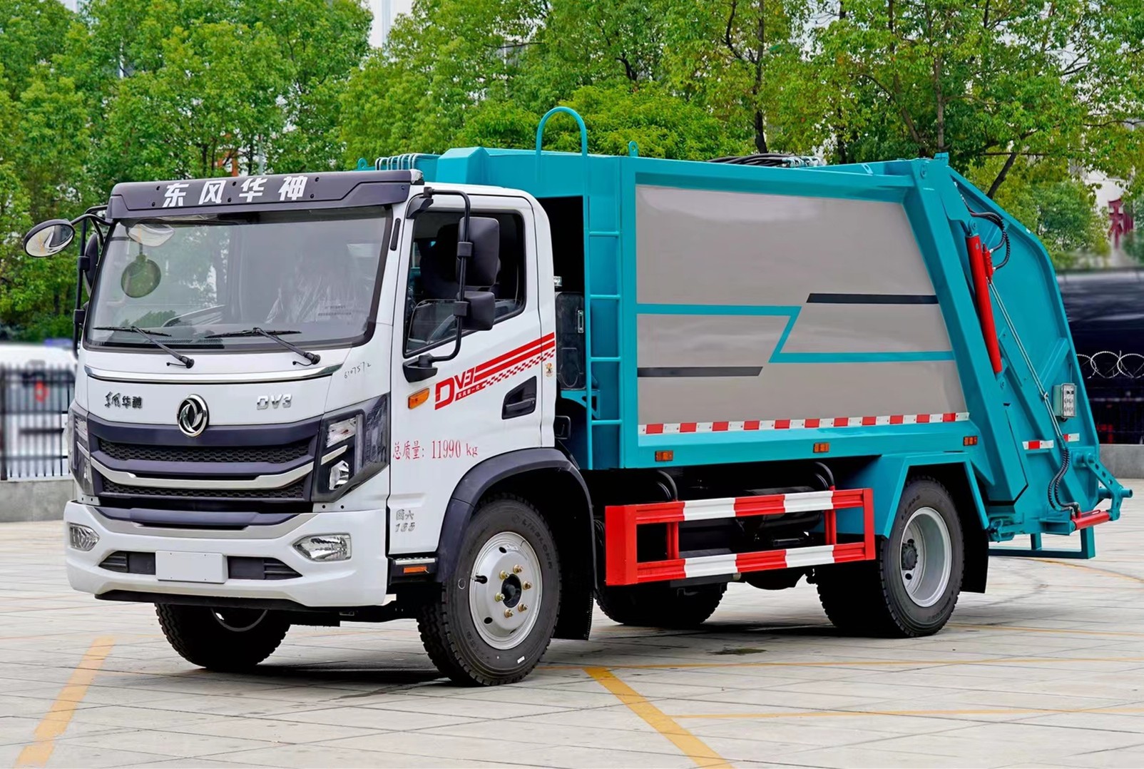 東風(fēng)華神DV3壓縮垃圾車9方