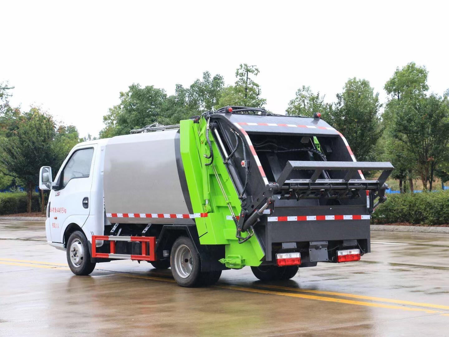 東風途逸壓縮垃圾車4方