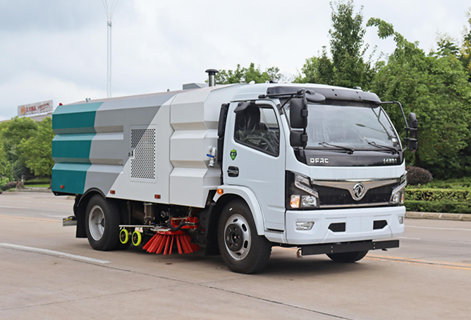 國(guó)六-東風(fēng)福瑞卡4+4方洗掃車