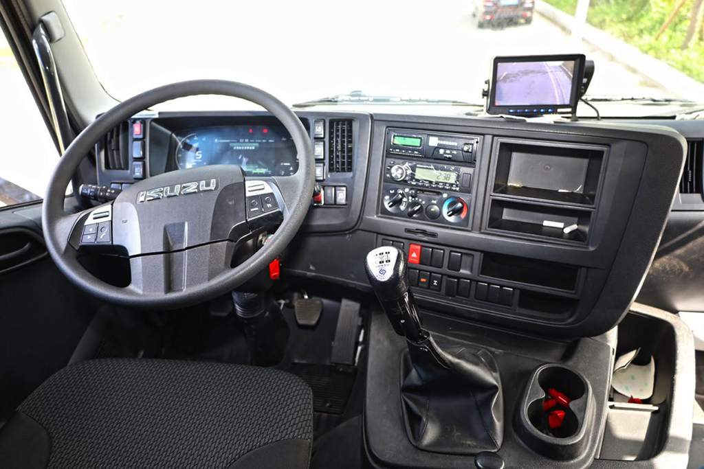 液晶儀表空氣懸掛都配齊了 慶鈴五十鈴巨咖5X?；愤\(yùn)輸車搶先看