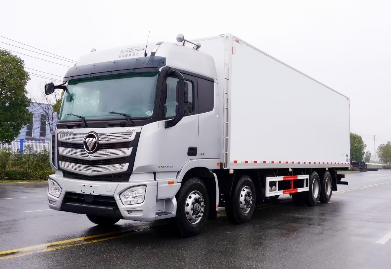 福田歐曼EST高頂雙臥冷藏車9.6米