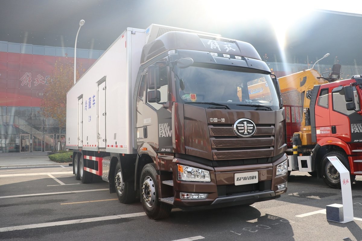 解放J6P國六 9米6冷藏車