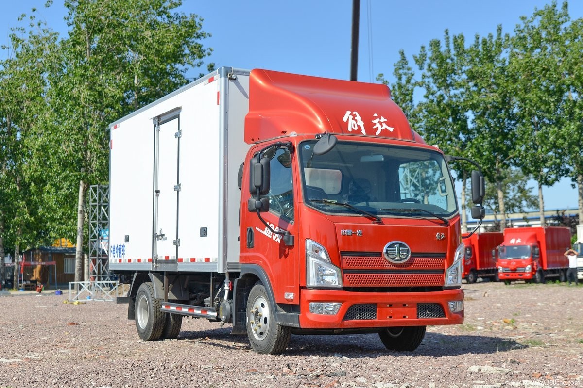 解放領(lǐng)途冷藏車(chē)4.05米