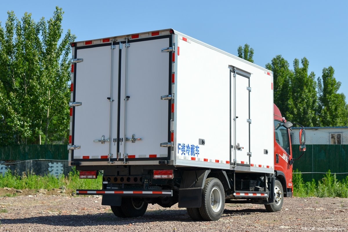 解放領(lǐng)途冷藏車(chē)4.05米