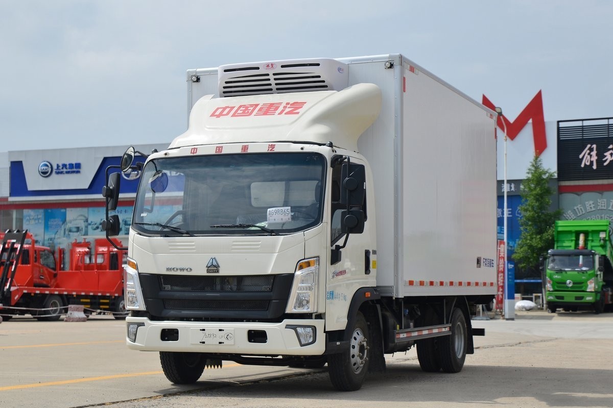 重汽HOWO悍將冷藏車4.1米