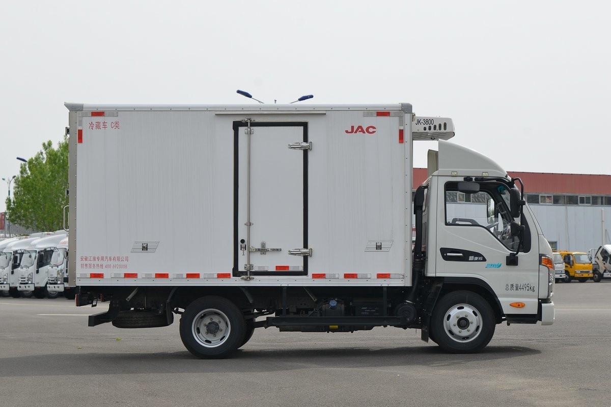 江淮康鈴J3冷藏車(chē)3.7米