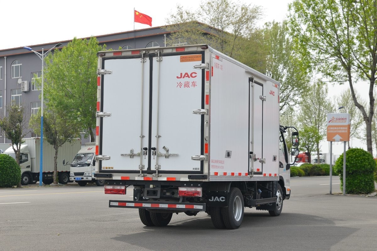 江淮康鈴J3冷藏車(chē)3.7米