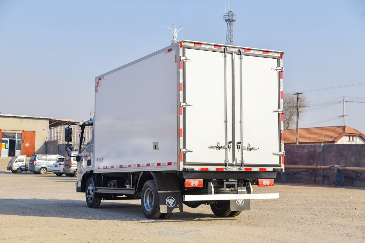 福田奧鈴速運寬體冷藏車4.1米