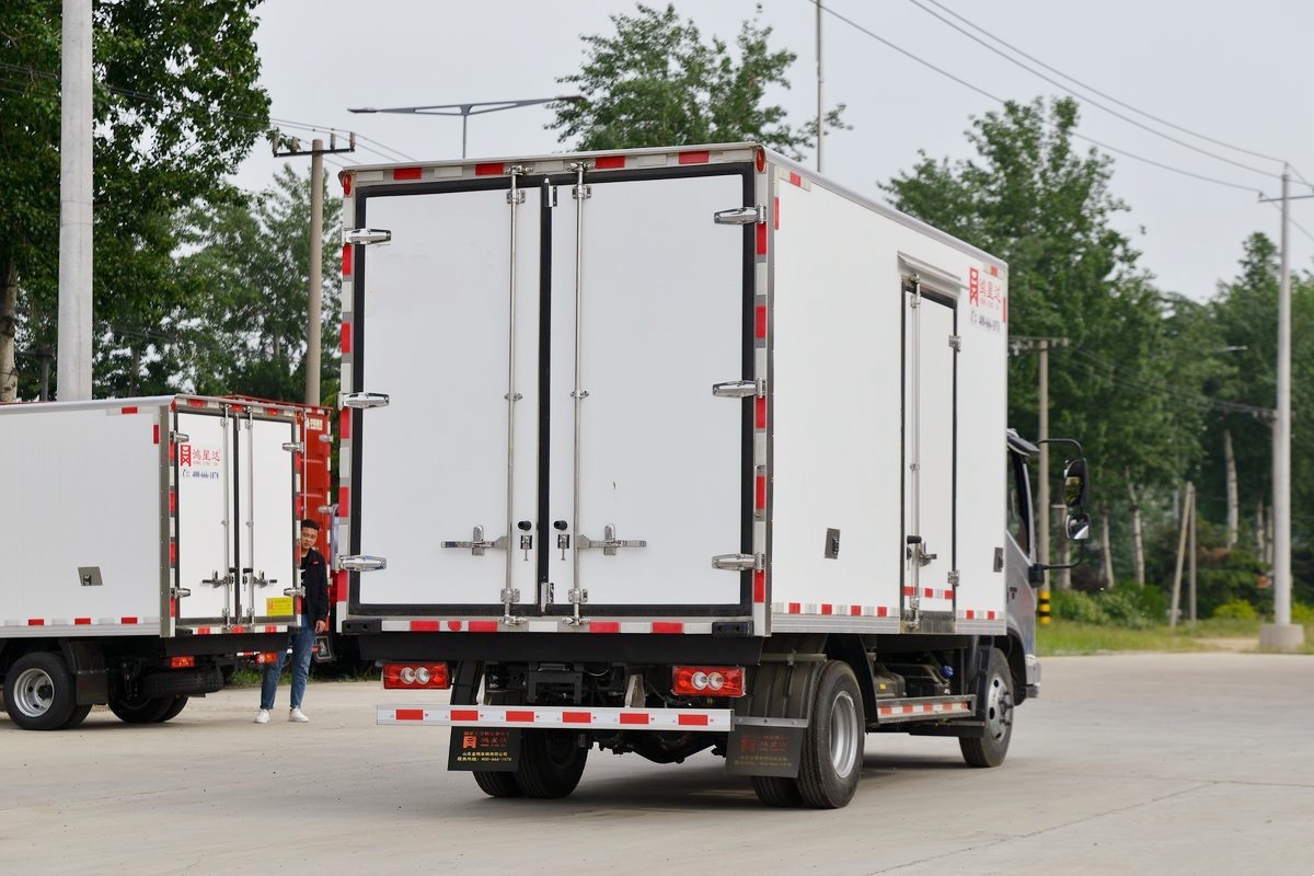 福田奧鈴速運4.08米冷藏車