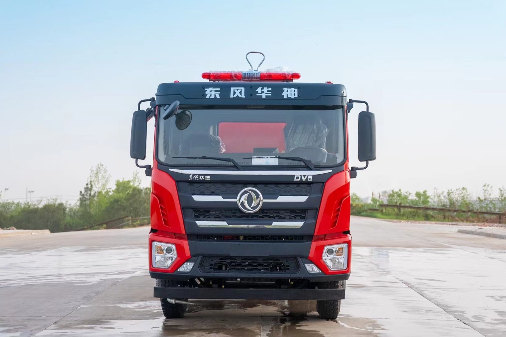 東風(fēng)華神DV5后雙橋消防灑水車