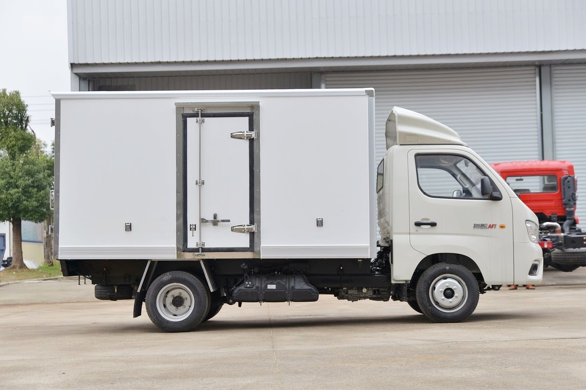 福田祥菱M1冷藏車3.12米