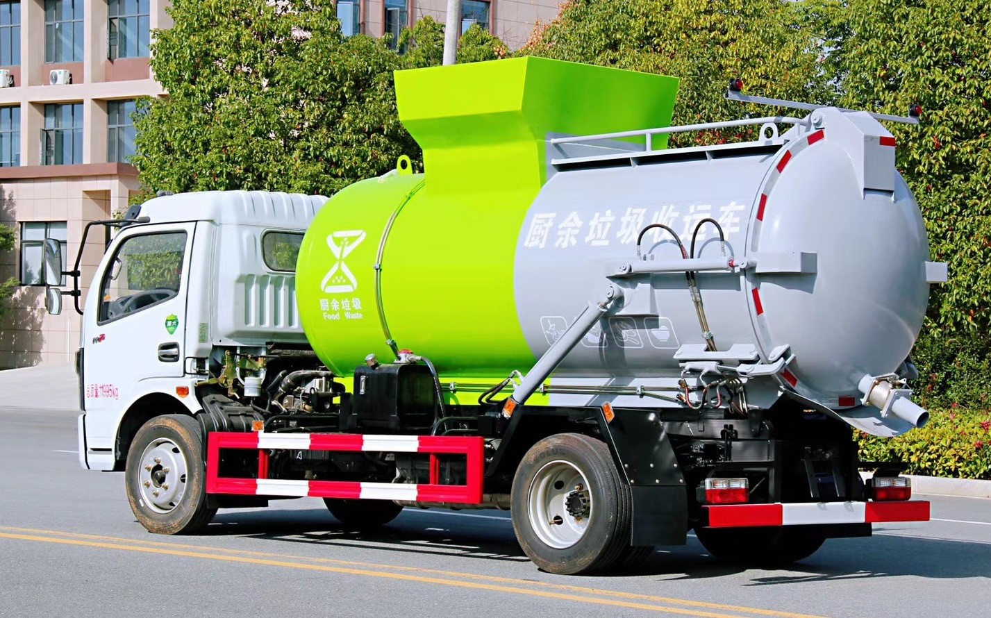 東風(fēng)凱普特K7方餐廚垃圾車9方