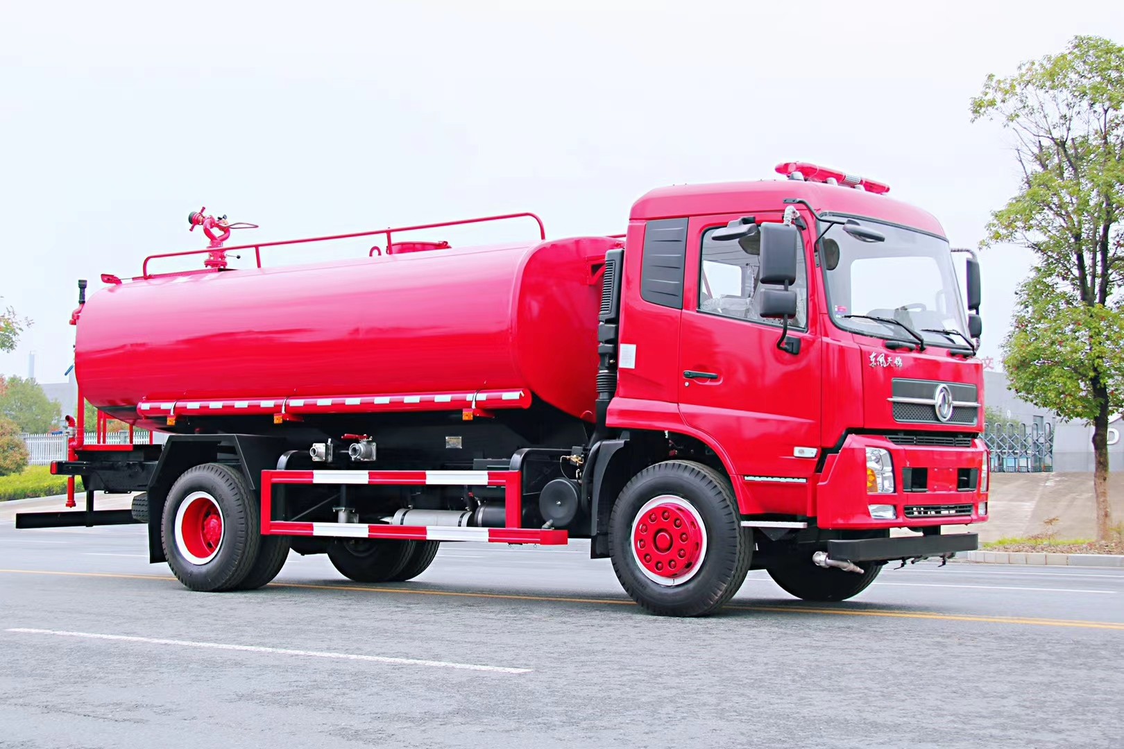 東風(fēng)天錦消防灑水車（園區(qū)專用）