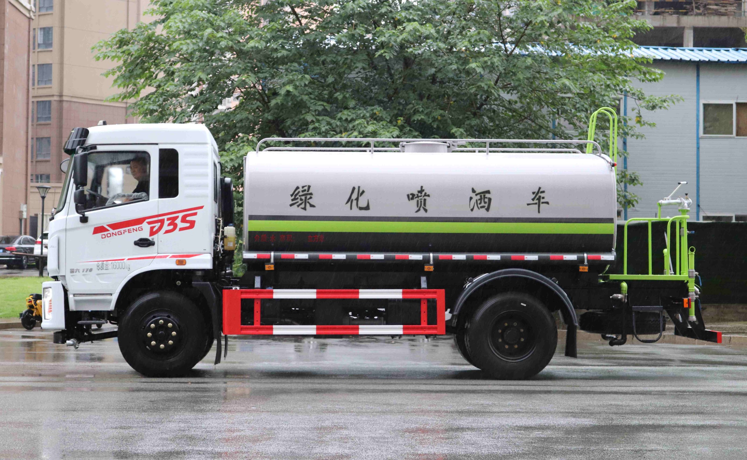 東風(fēng)D3S灑水車(chē)12方