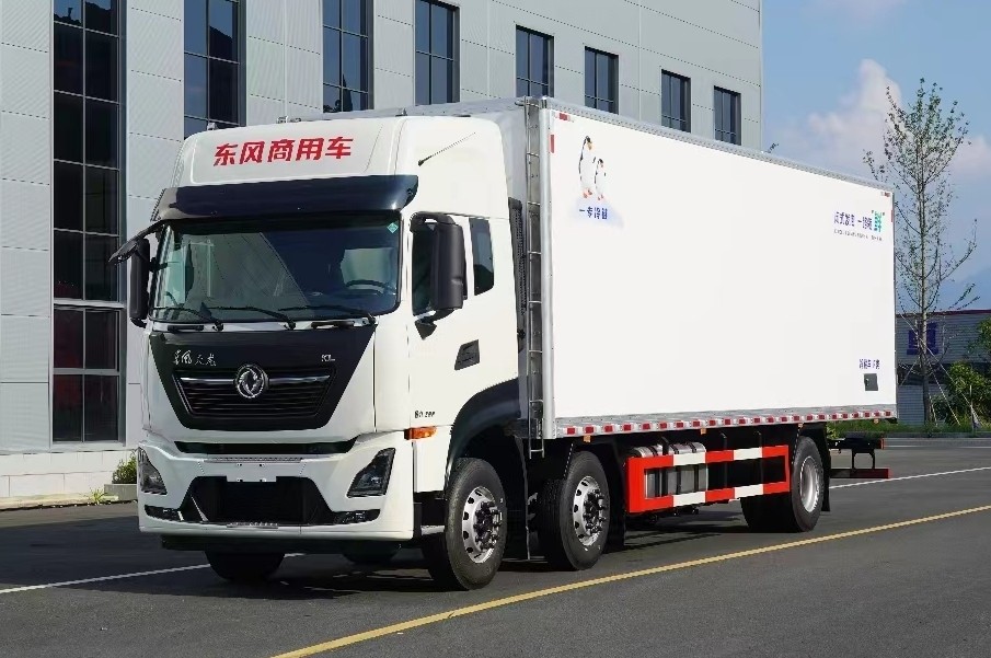東風天龍KL前四后四冷藏車9.6米