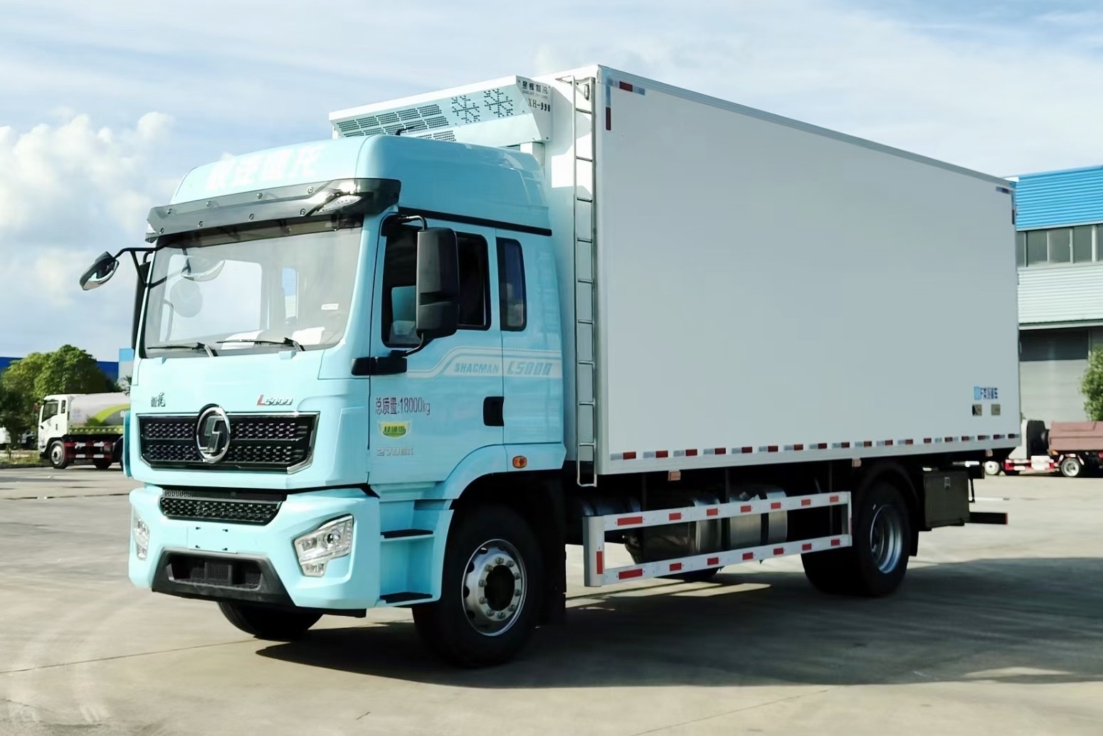 陜汽德龍L5000自動(dòng)檔6.8米冷藏車