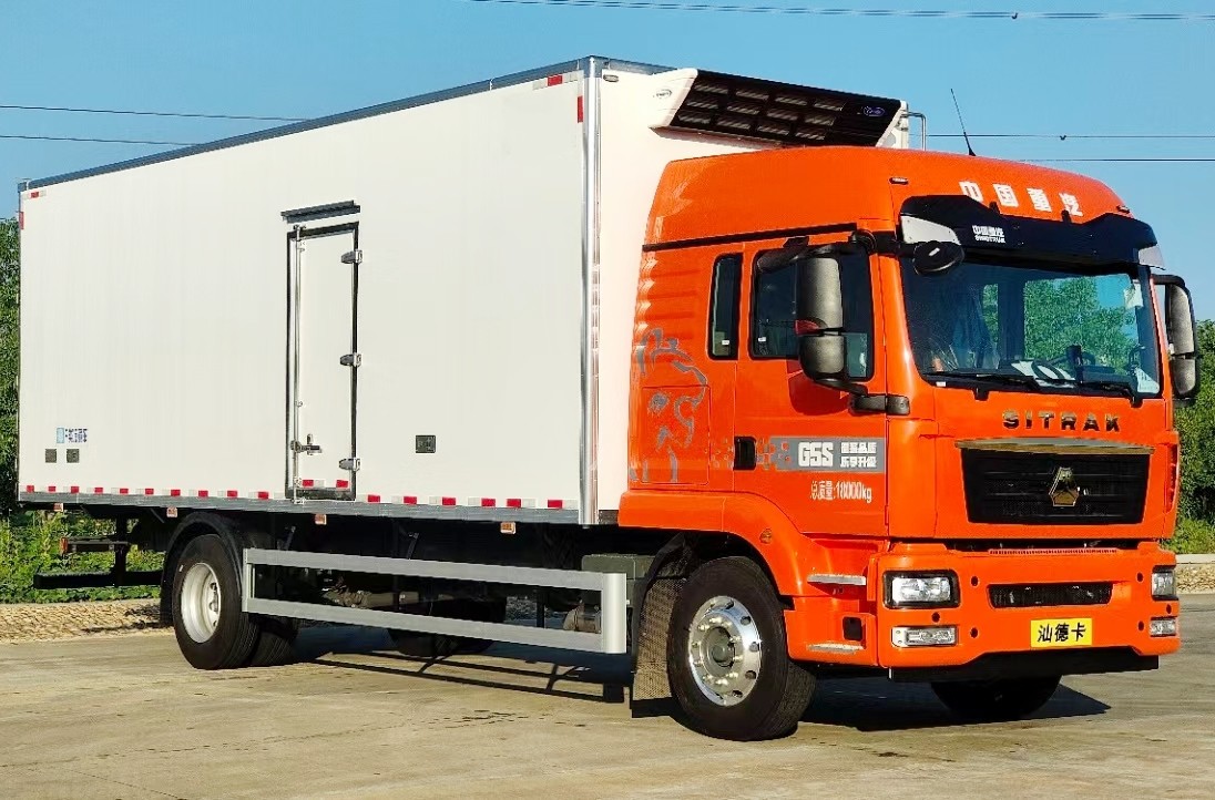 重汽汕德卡G5S冷藏車7.8米