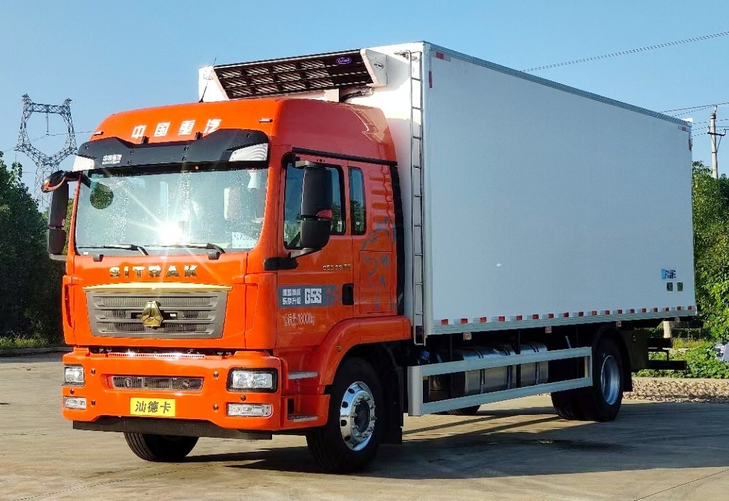 重汽汕德卡G5S冷藏車7.8米