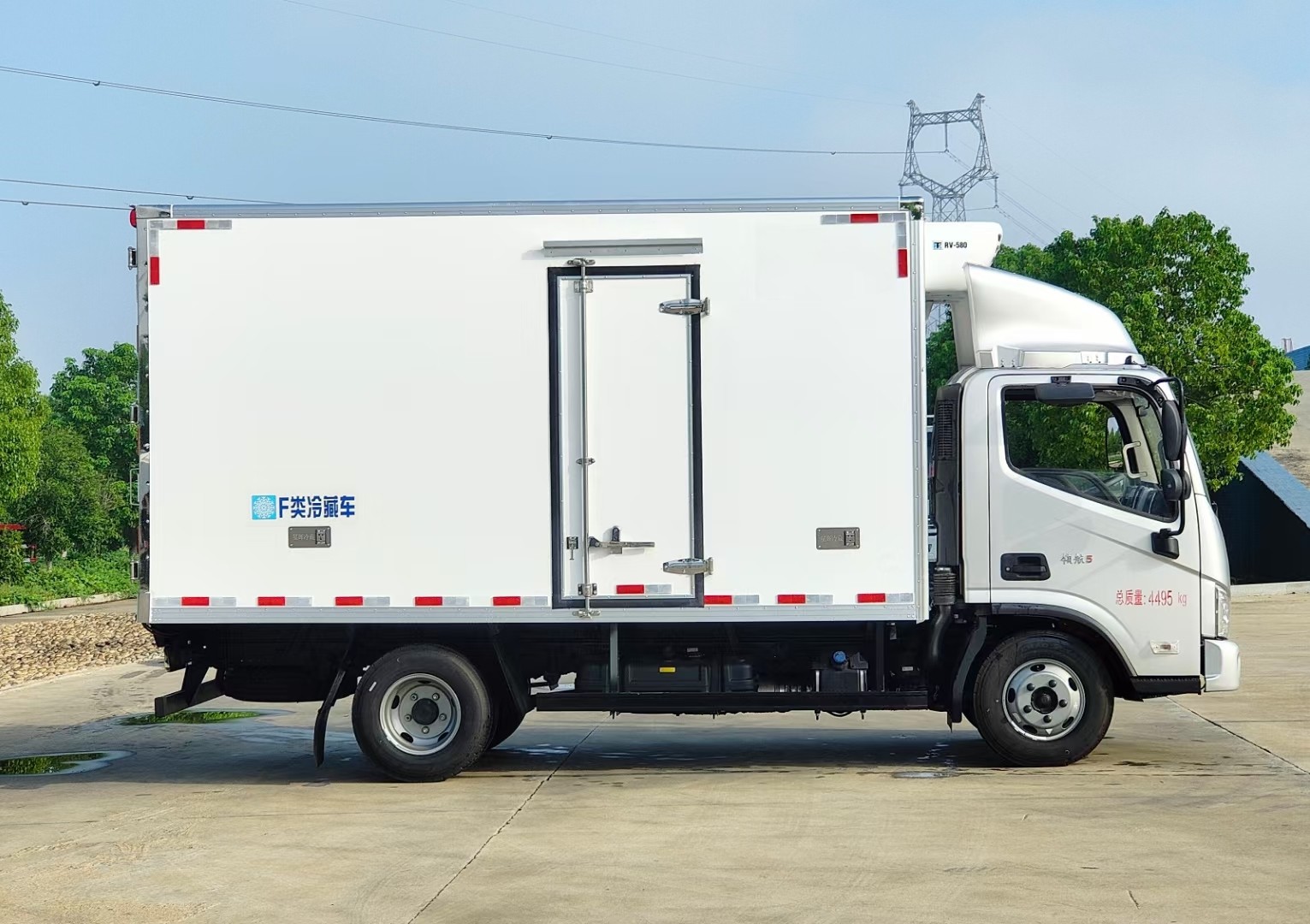 福田時代領(lǐng)航5冷藏車4.08米