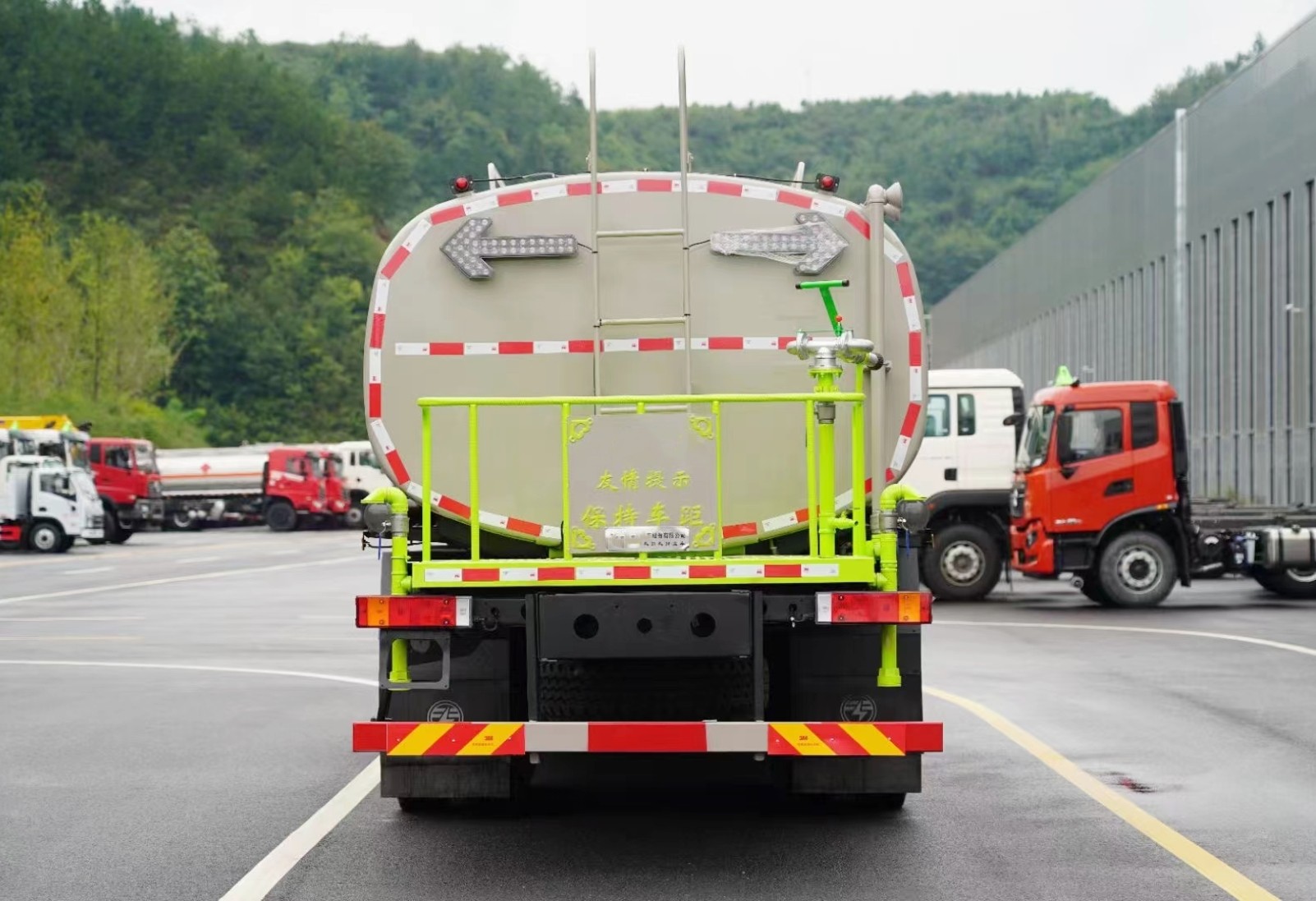 東風(fēng)天錦KR后雙橋?yàn)⑺?2方