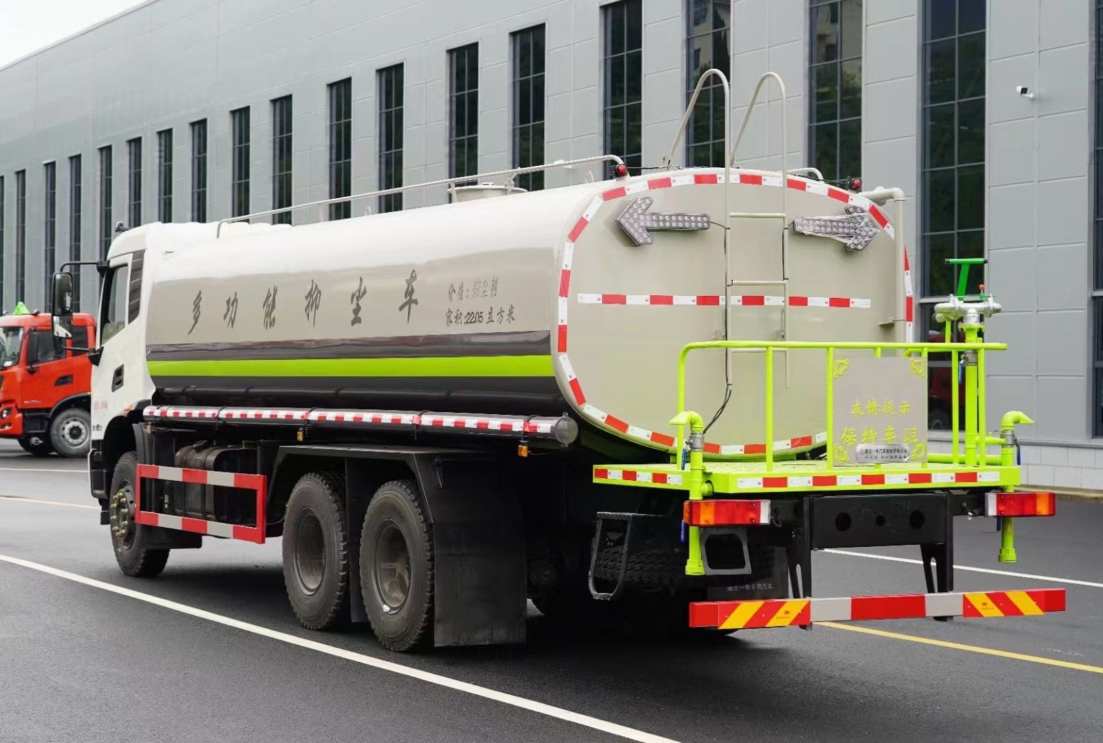 東風(fēng)天錦KR后雙橋?yàn)⑺?2方