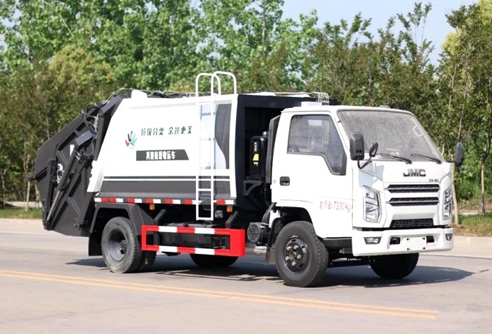 江鈴順達(dá)壓縮式垃圾車(chē)6方