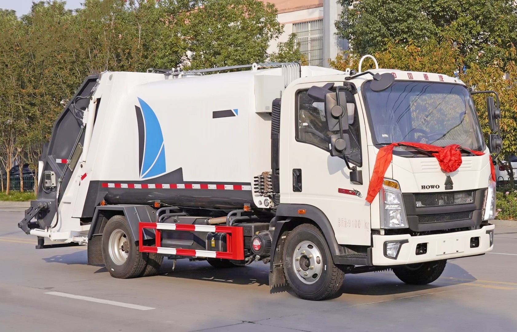重汽HOWO壓縮式垃圾車6方