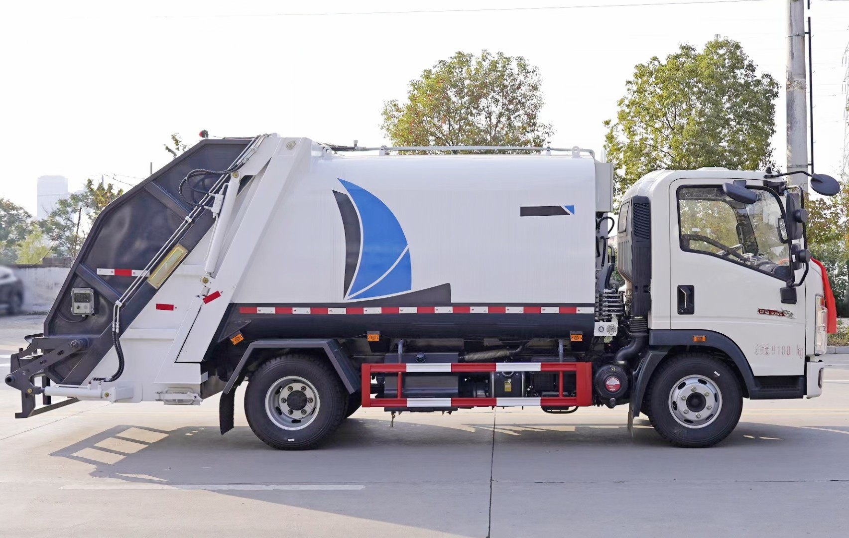 重汽HOWO壓縮式垃圾車6方