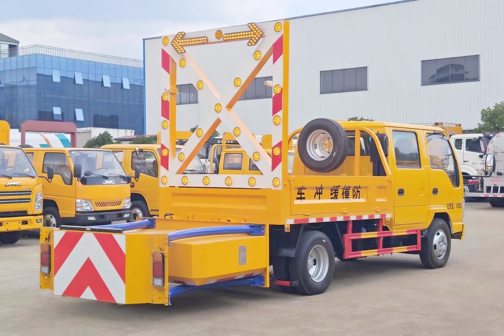 慶鈴五十鈴防撞緩沖車70K