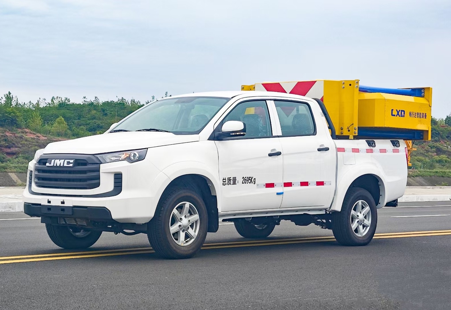 江鈴寶典皮卡防撞緩沖車70K