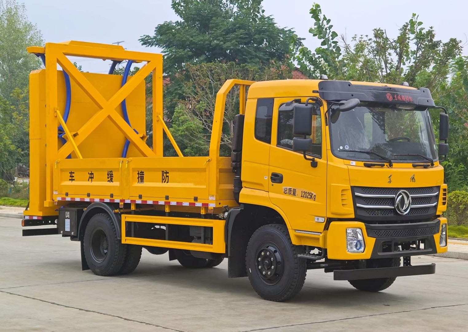 東風(fēng)專底K6防撞緩沖車100K