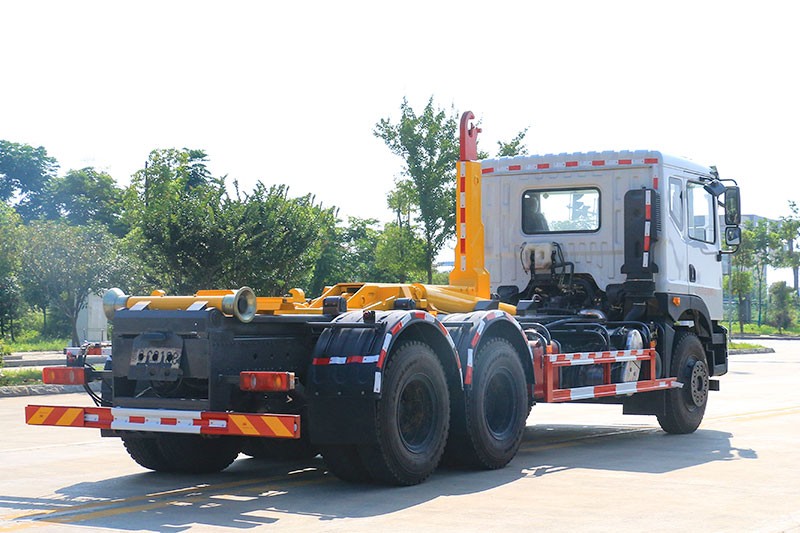 東風(fēng)華神T5后雙橋套臂垃圾車 20噸
