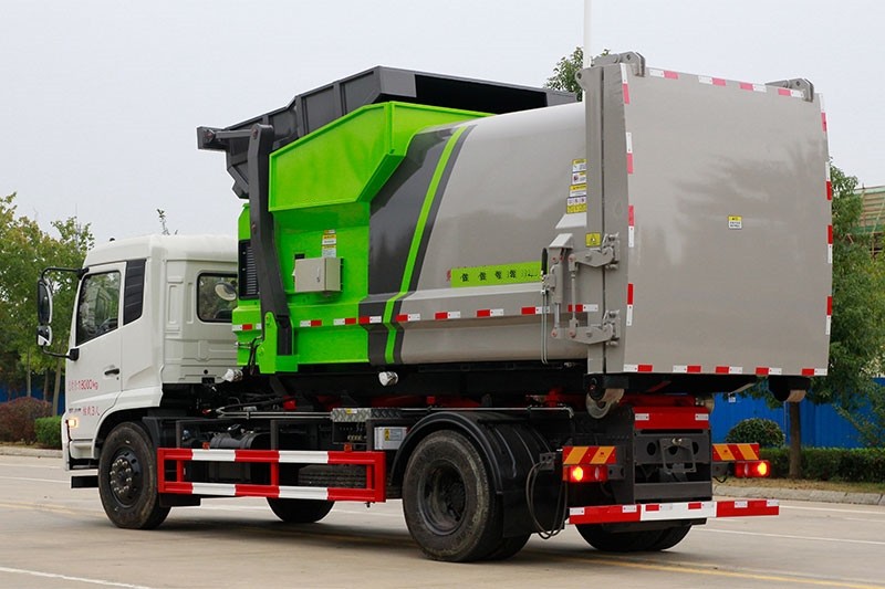 東風(fēng)天錦勾臂垃圾車(chē) 12方