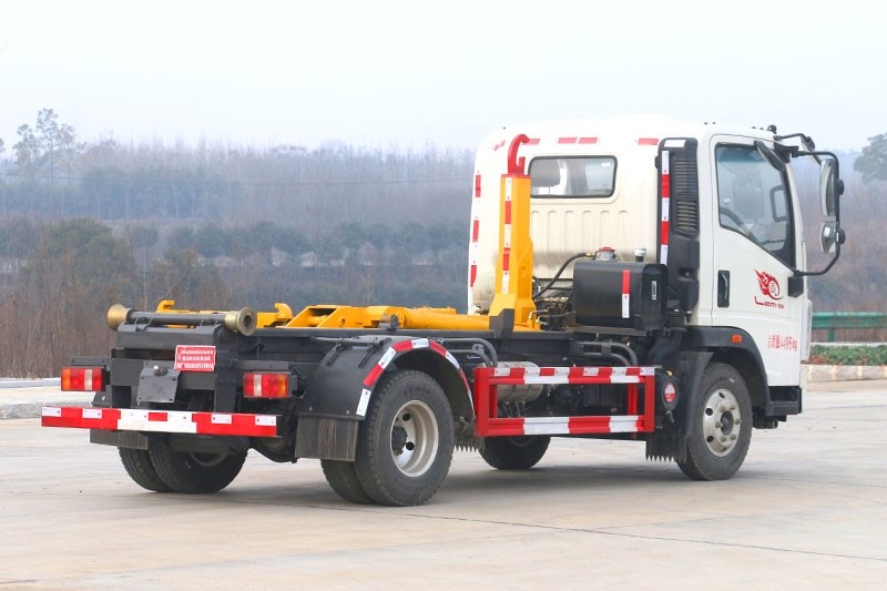 重汽HOWO豪沃勾臂垃圾車 5方 (可拉建筑垃圾箱)  